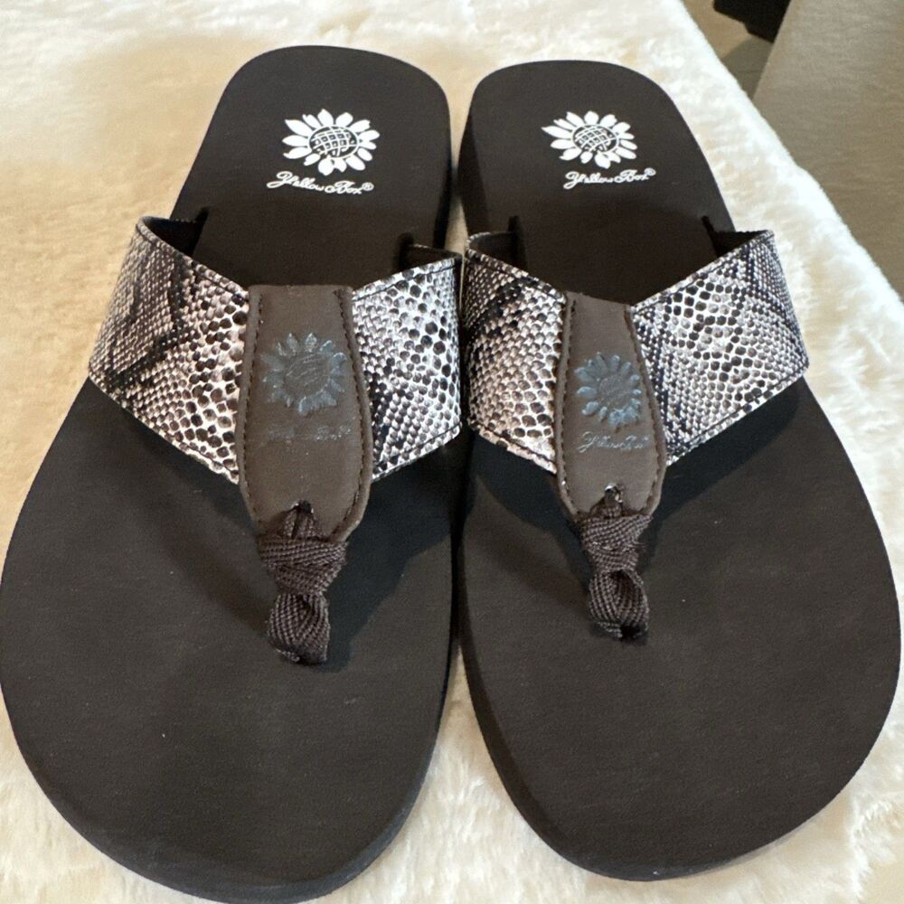 Yellow Box Women’s Flip Flops - Hugo Brown- 7.5M New